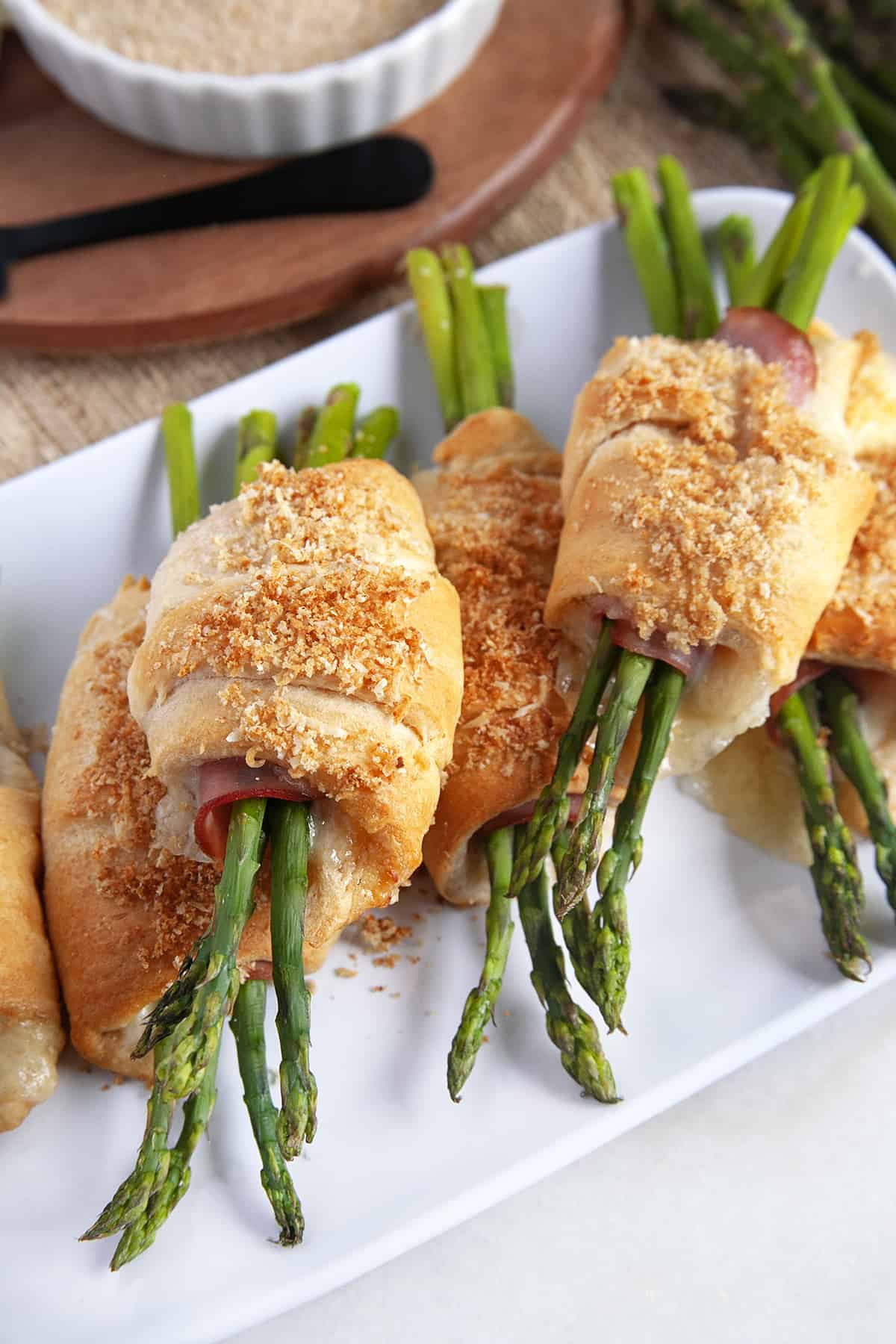 Ham and Cheese Crescent Rolls With Asparagus - NWTN