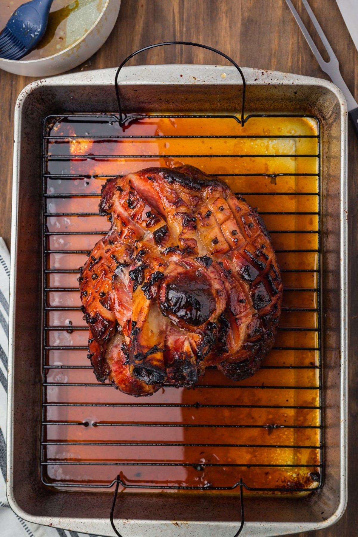 Cooked ham in a roaster. 