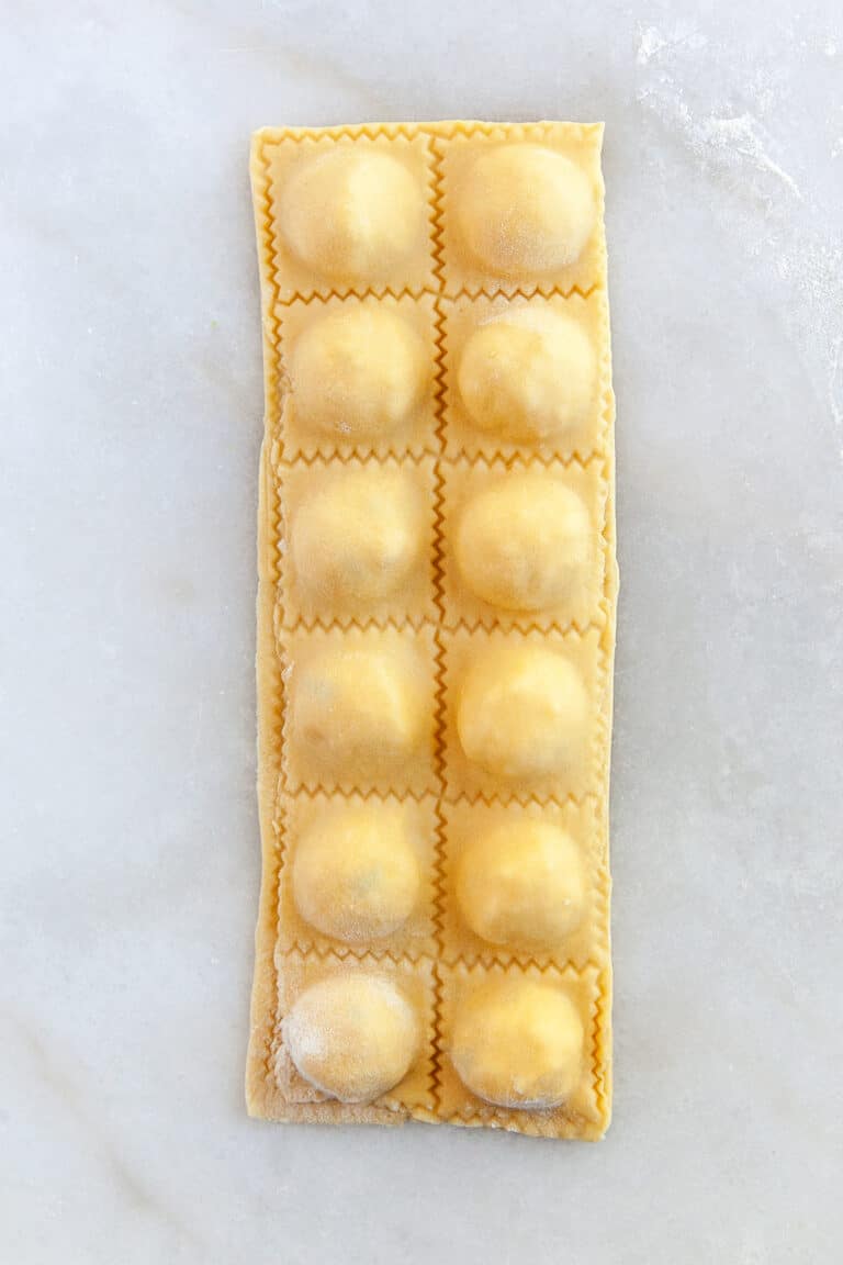 Cheese Ravioli with Red Pepper Tomato Sauce - NWTN