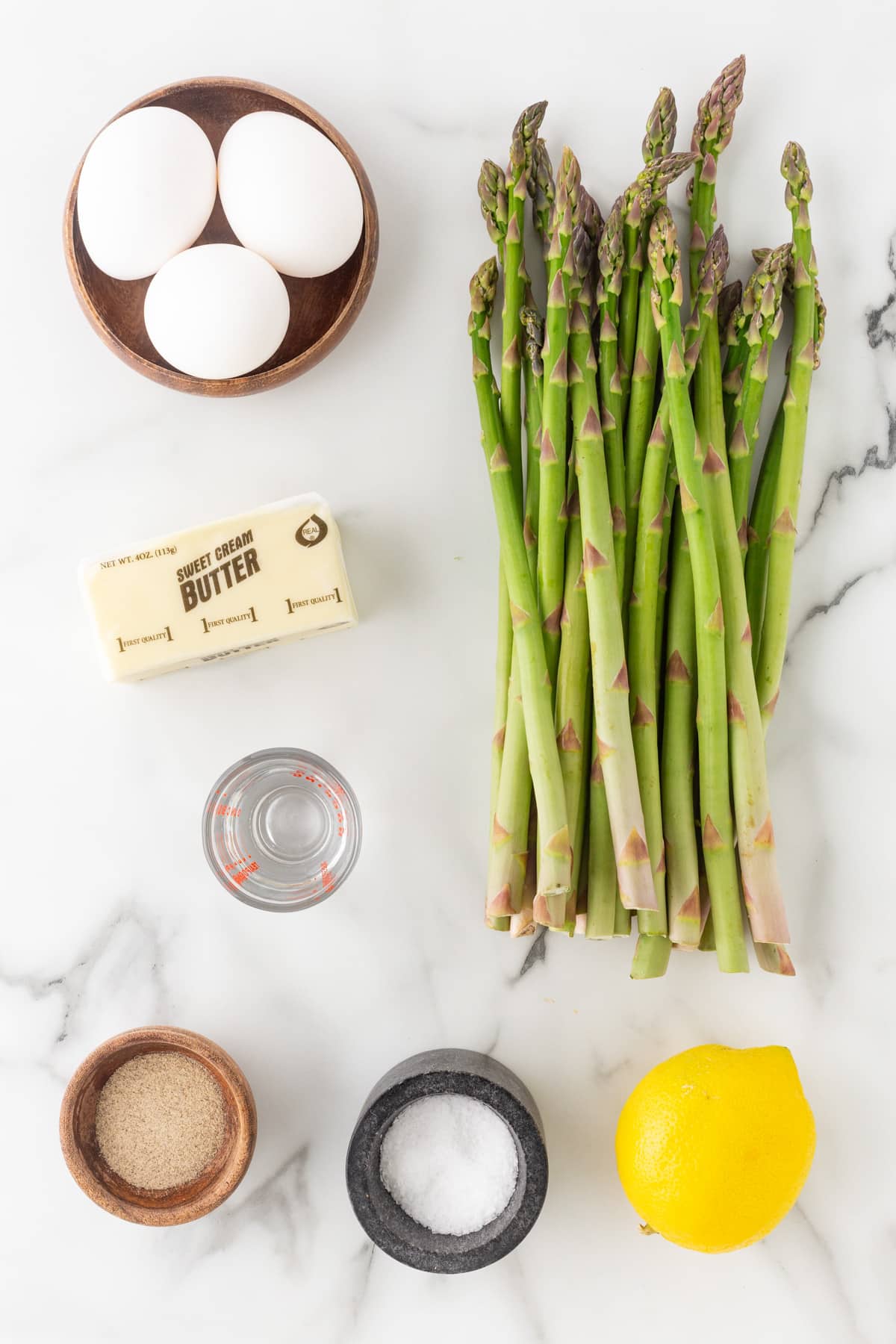 Ingredients for Asparagus with Hollandaise Sauce. 