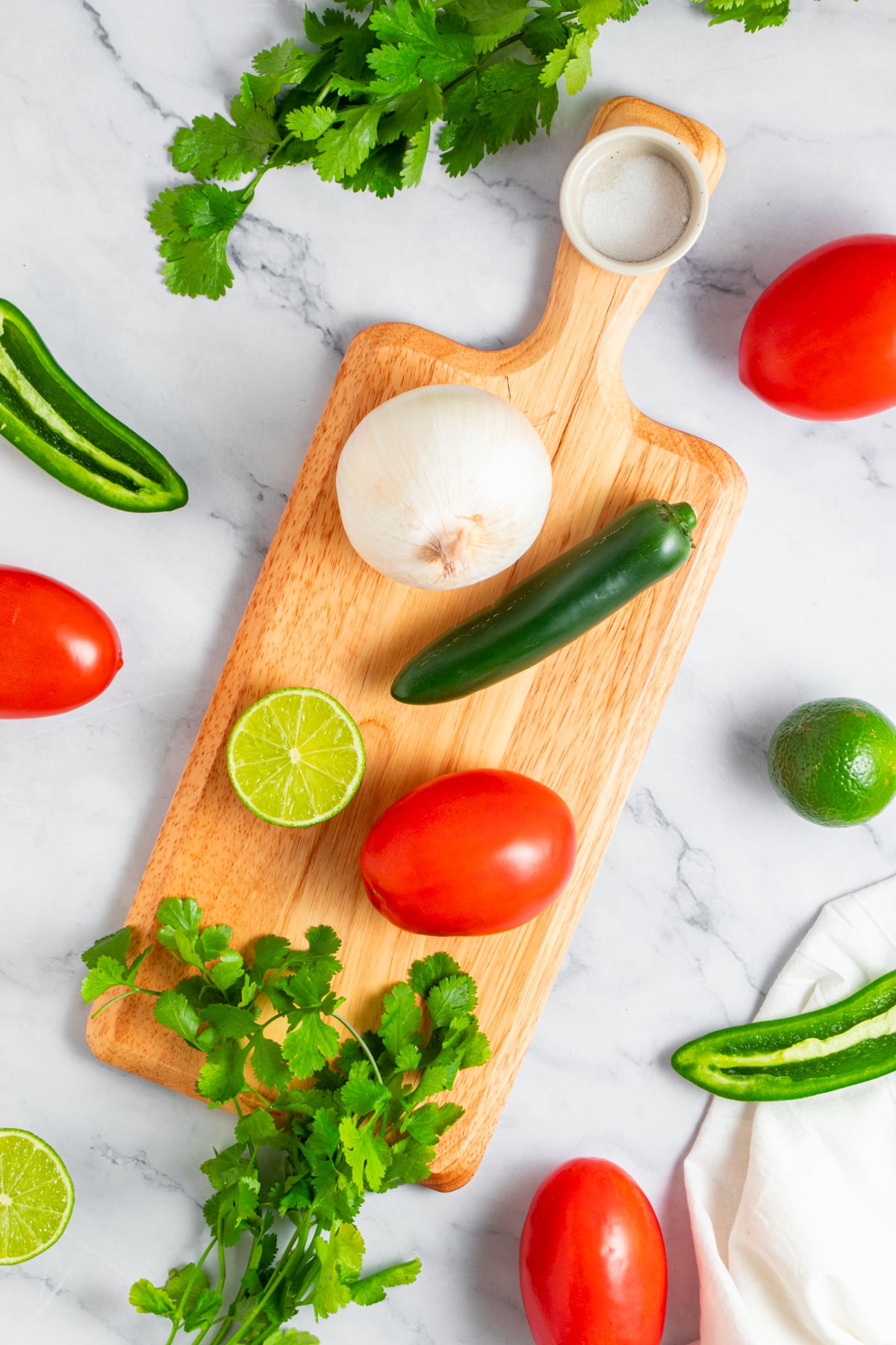 Pico de gallo ingredients.