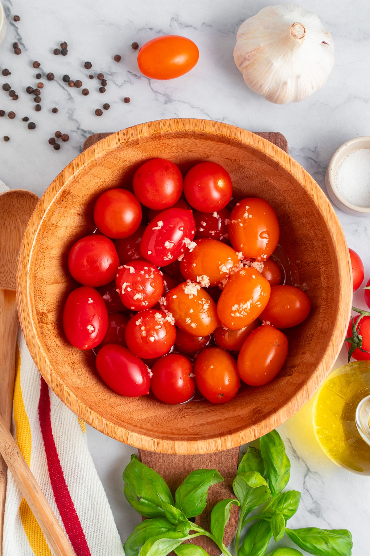 Fresh tomatoes mixed with minced garlic.