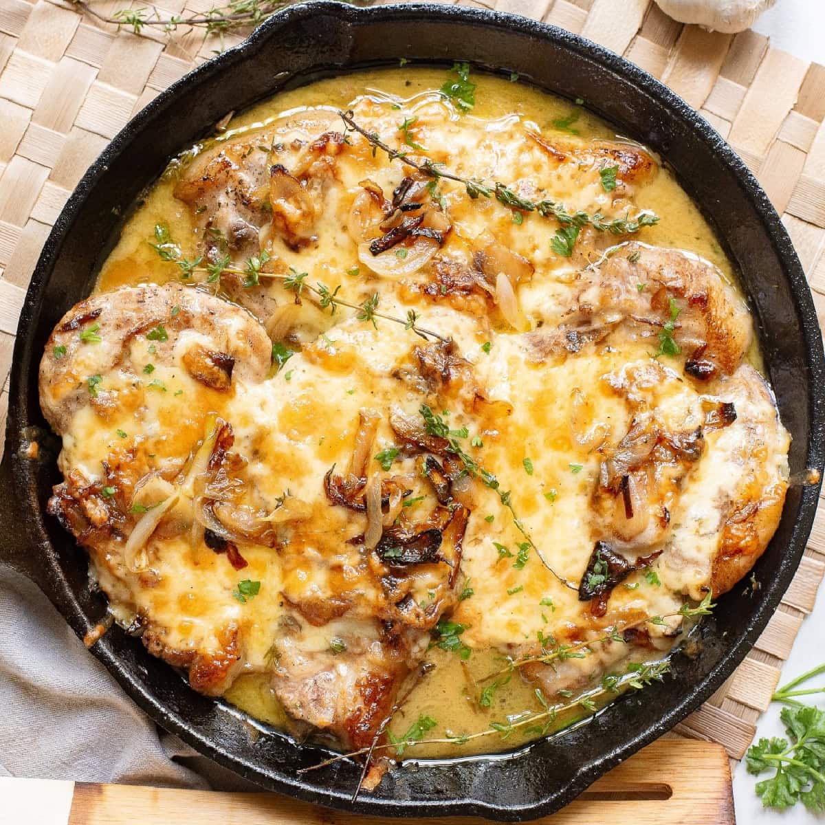 Overhead pork chops in the pan. 