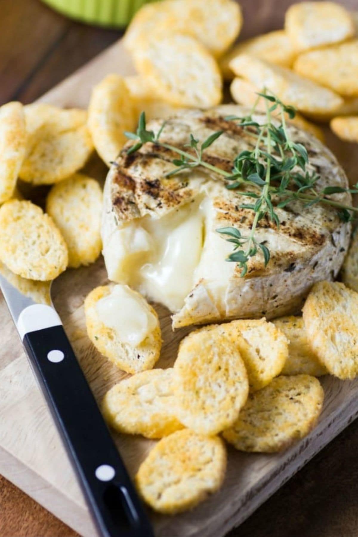 Grilled brie and crackers.
