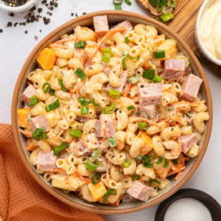 Creamy Hawaiian Macaroni Salad