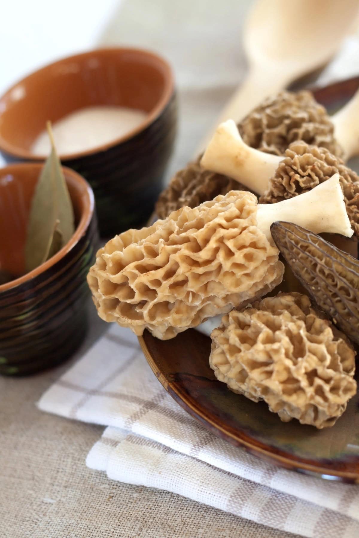 Mushrooms on a plate.
