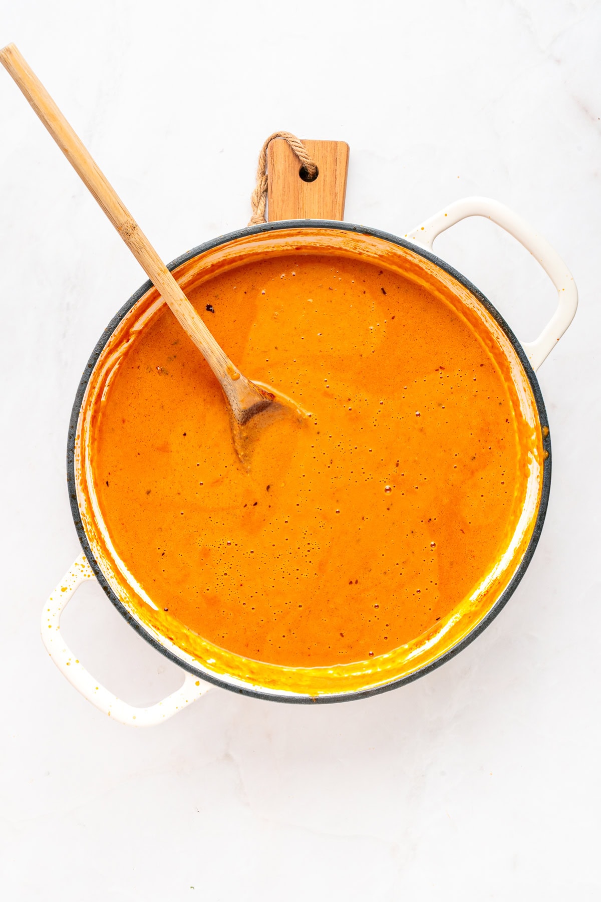 Rose pasta sauce, blended.