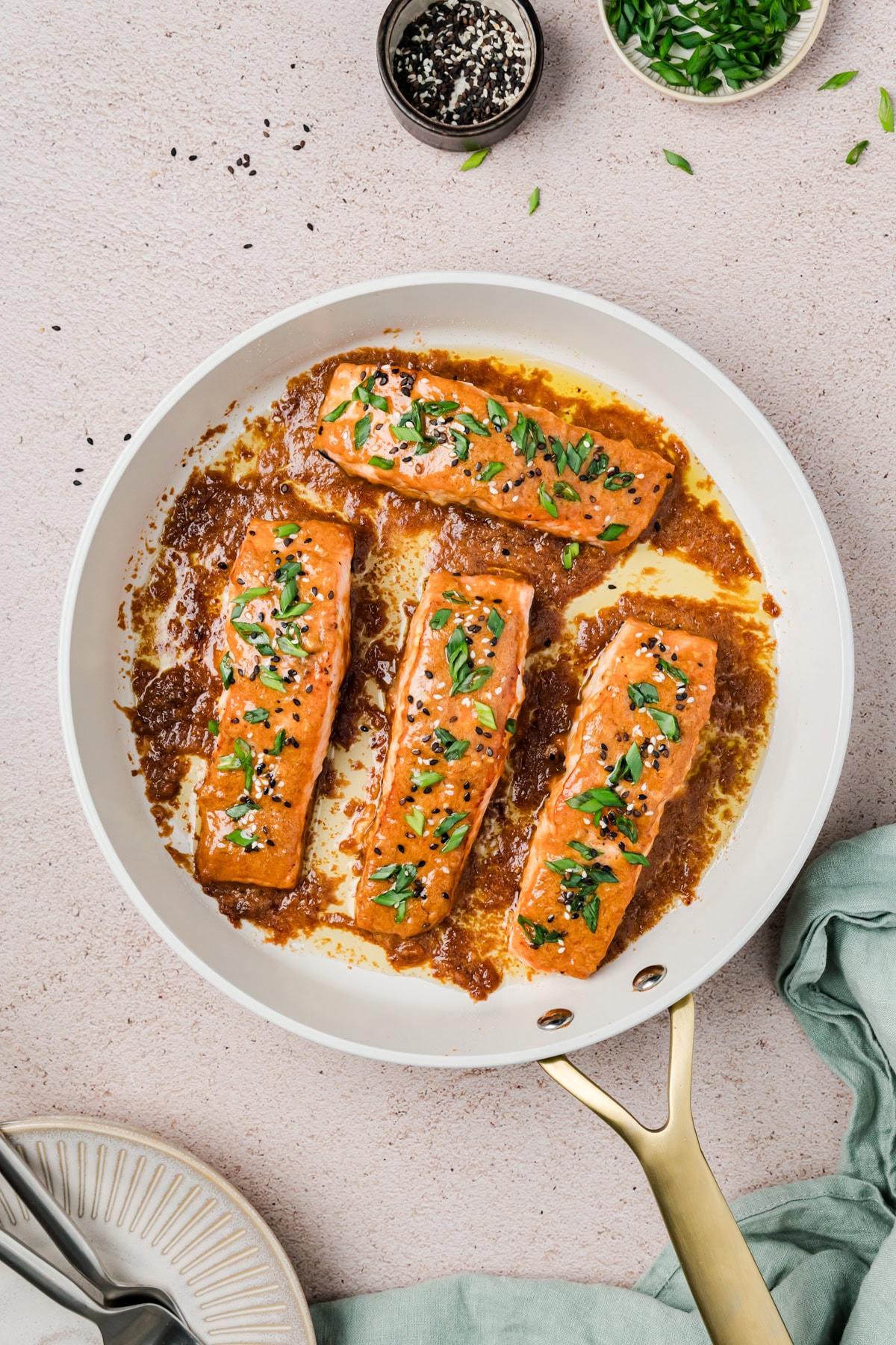 Overhead salmon in the pan. 
