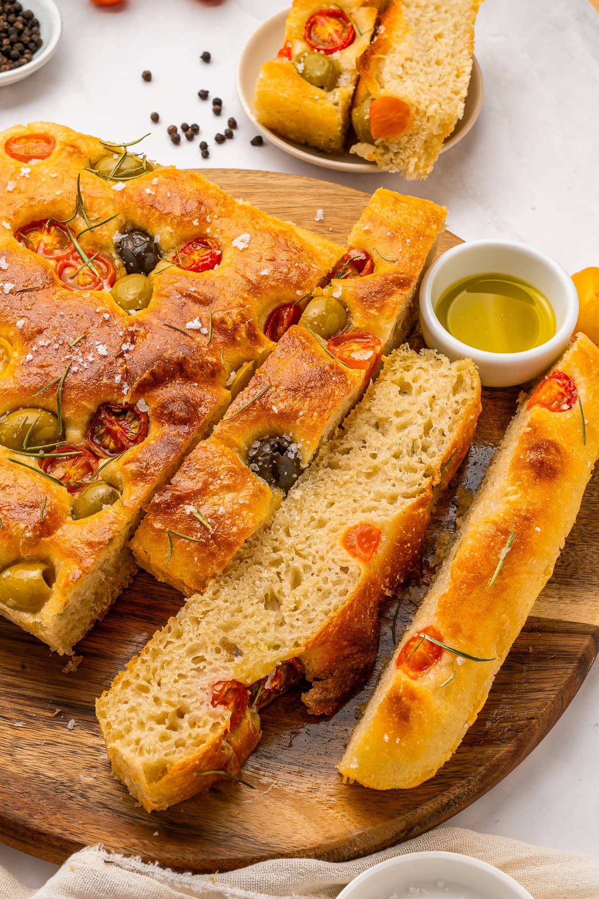 no-knead foaccia, sliced.