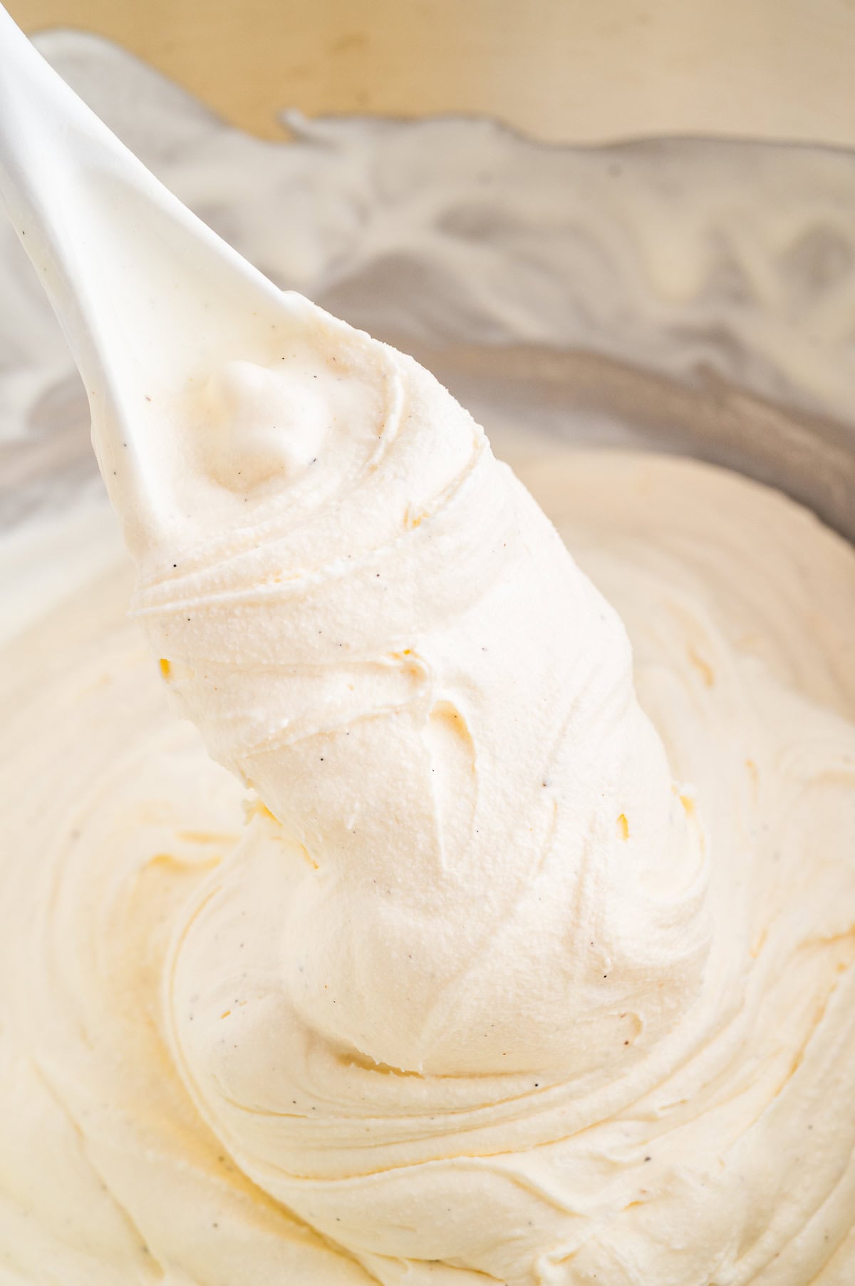 Ice cream stirred. 
