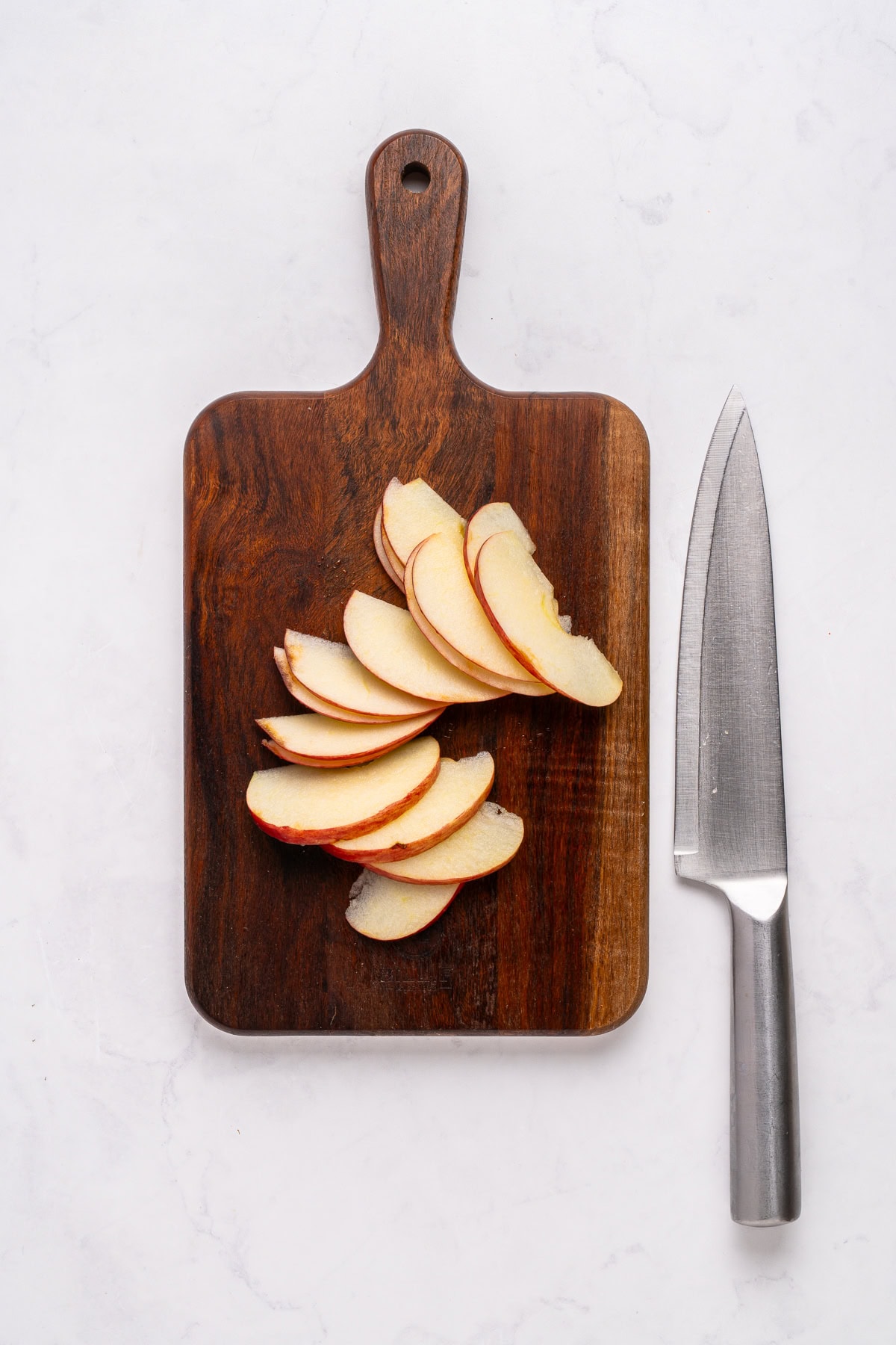 Slicing apples.